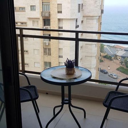 2 Bdr Nitza Appartment With Balkony Netanya Exterior photo